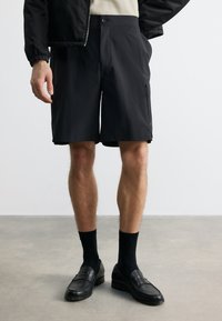 Шорты Шорты