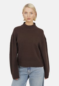 Пуловер Пуловер