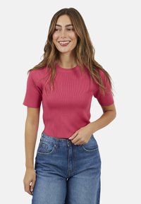 Футболка Футболка