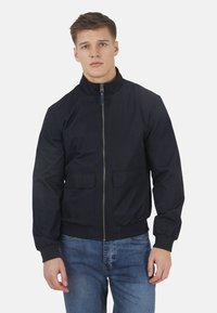 Куртка бомбер Куртка бомбер