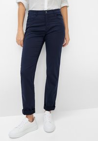 Прямые брюки Прямые брюки