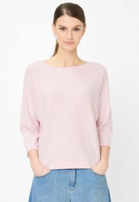 Пуловер с рукавом три четверти