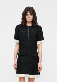 Короткое платье