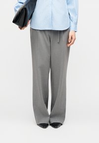 Прямые брюки