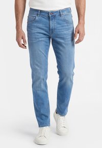 Прямые джинсы Прямые джинсы