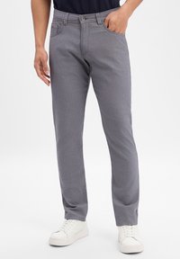 Брюки Брюки