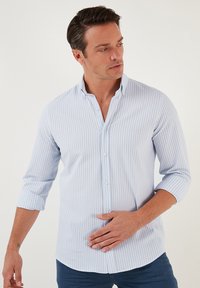 Рубашка Рубашка