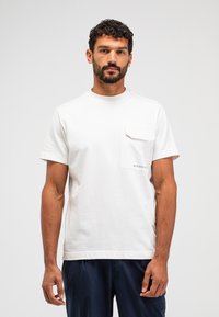 Футболка Футболка