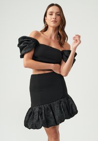 Юбка с воланами