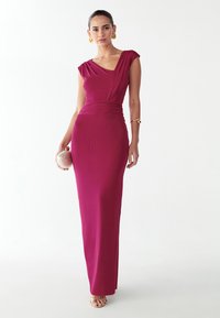 Платье Платье