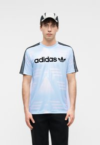 Футболка Футболка