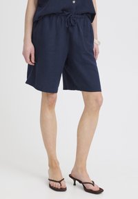 Шорты Шорты