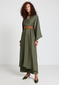 Длинная куртка