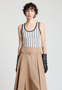 Майка-борцовка