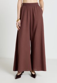 Брюки Брюки