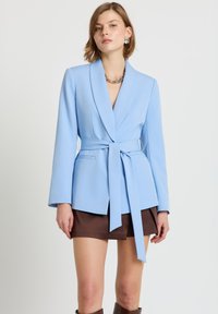 Блейзер Блейзер