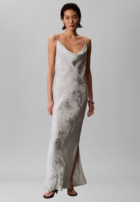 Платье Платье