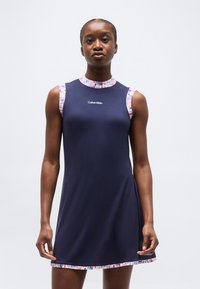 Спортивное платье