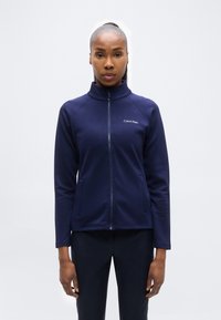 Спортивная куртка