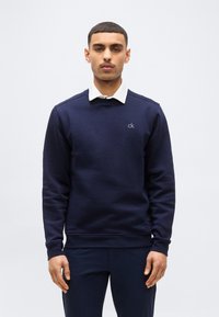 Спортивная кофта