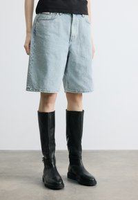 Шорты Шорты