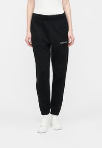 Спортивные штаны Спортивные штаны