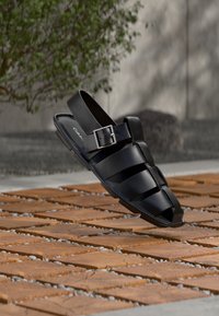 Босоножки Босоножки