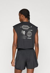 Спортивная майка