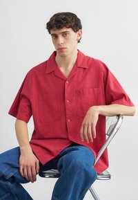 Рубашка с коротким рукавом