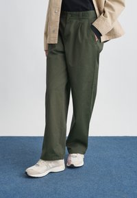 Широкие брюки