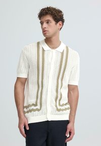 Рубашка с коротким рукавом Рубашка с коротким рукавом