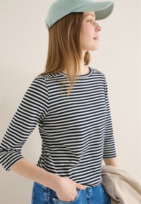 Майка с рукавом три четверти