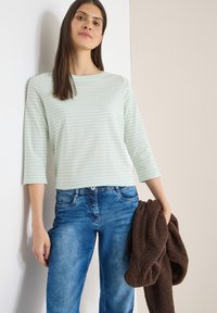 Майка с рукавом три четверти