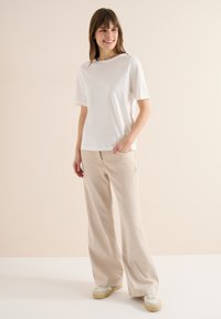 Футболка Футболка