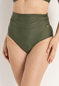 Низ от бикини