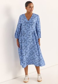 Летнее платье