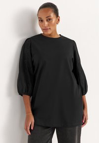 Майка с рукавом три четверти Майка с рукавом три четверти