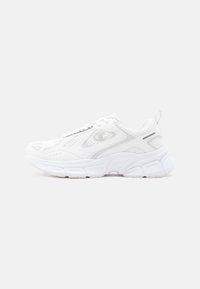 Тренировочные кроссовки