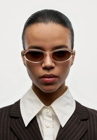 Солнечные очки Солнечные очки