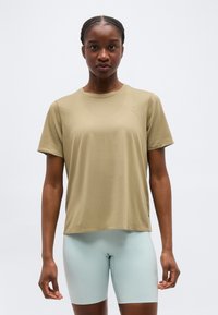 Спортивная майка