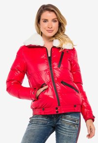 Зимняя куртка