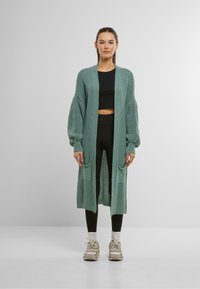 Длинный кардиган