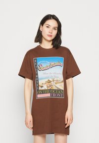 Летнее платье