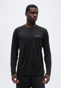 Лонгслив Лонгслив