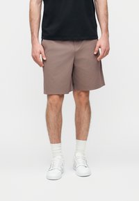 Спортивныве шорты