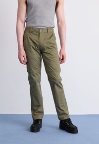 Спортивные штаны