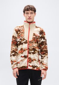 Флисовая куртка