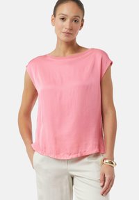 Атласная блузка Атласная блузка