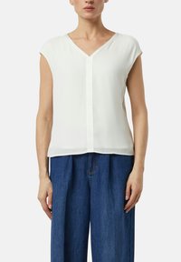 Атласная блузка Атласная блузка