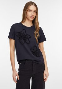 Футболка Футболка